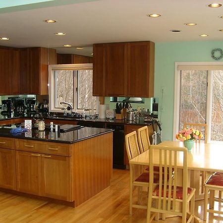 Luxury Home, Great Views! Линкълн Екстериор снимка